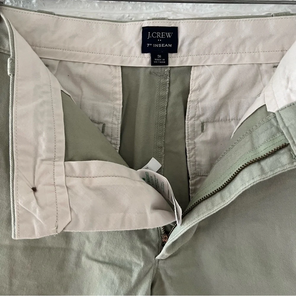 J. Crew Green Flat Front Shorts D-11